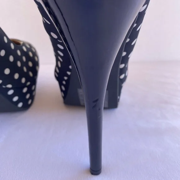 🛍️🛍️🛍️ Forever21 Black with White polka dots High Heels, sz 7.5, Used - Picture 7 of 16